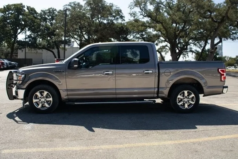 2020 Ford F-150 XLT photo 1