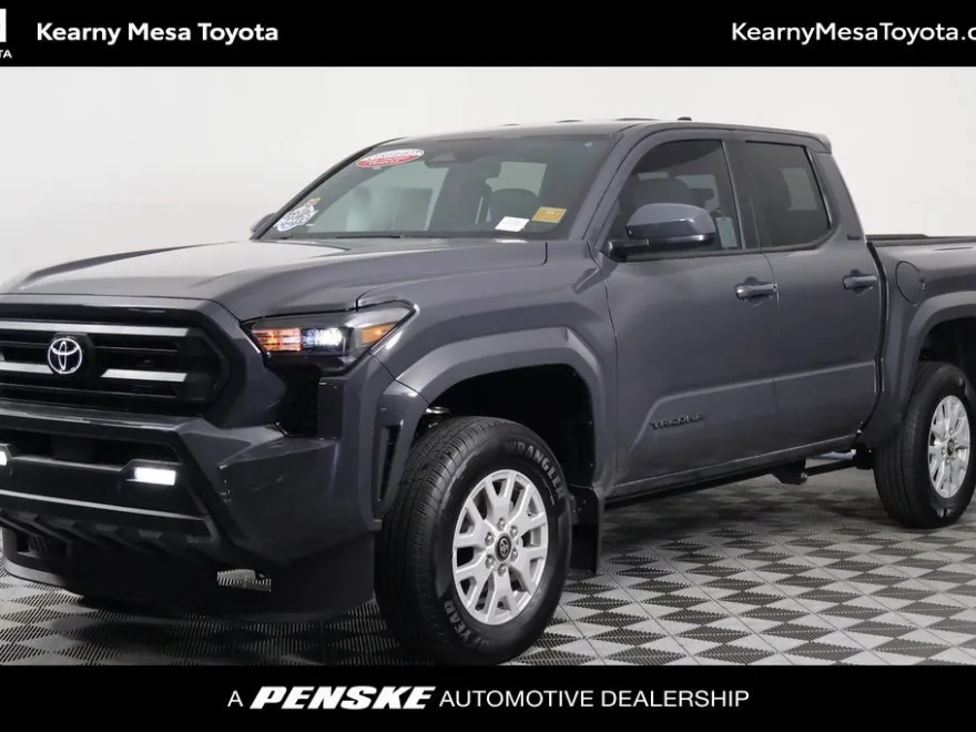 2025 Toyota Tacoma SR5 photo 1