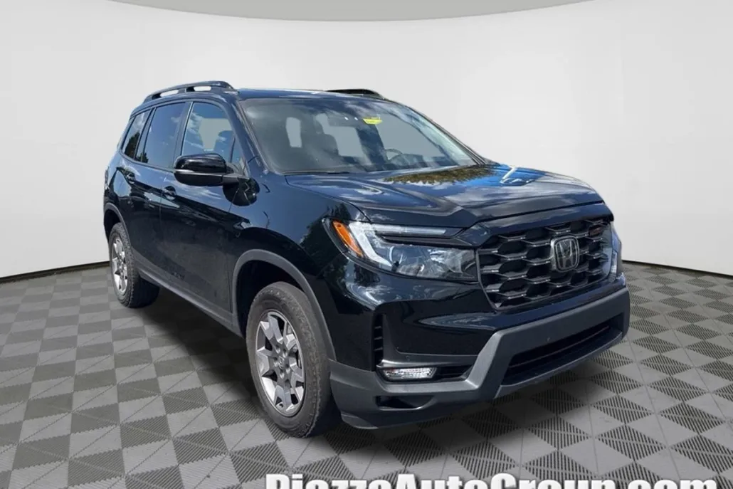 2023 Honda Passport TrailSport photo 1