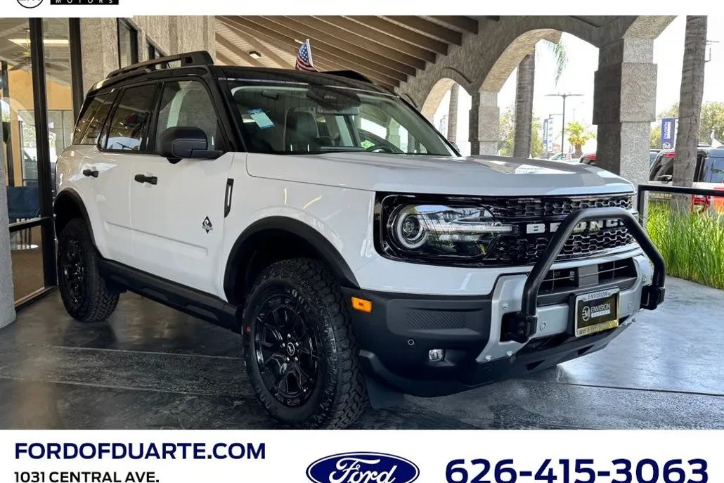 2025 Ford Bronco Sport Outer Banks photo 1