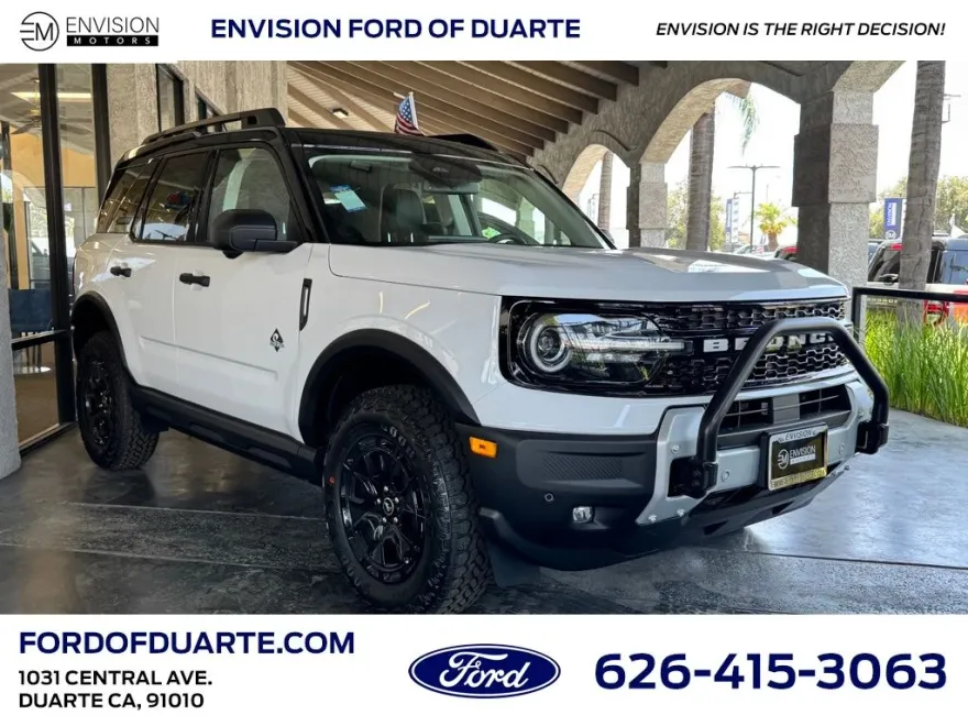 2025 Ford Bronco Sport Outer Banks photo 1