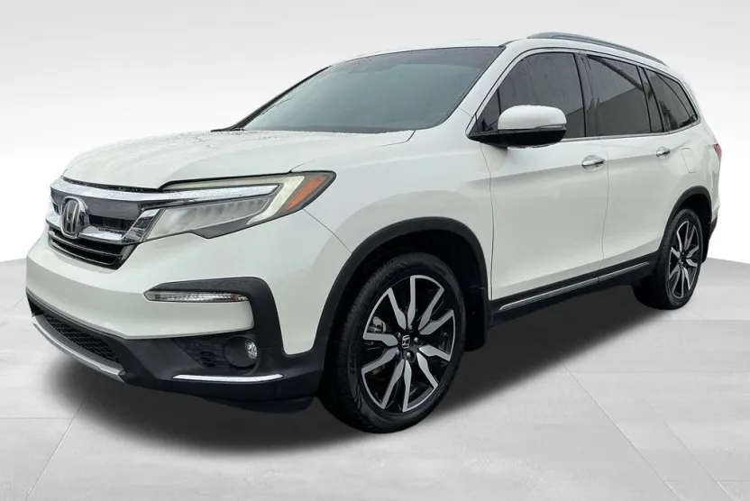 2019 Honda Pilot Touring photo 1