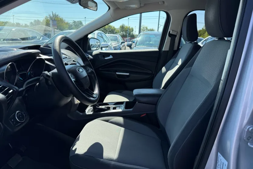 2018 Ford Escape SE photo 1