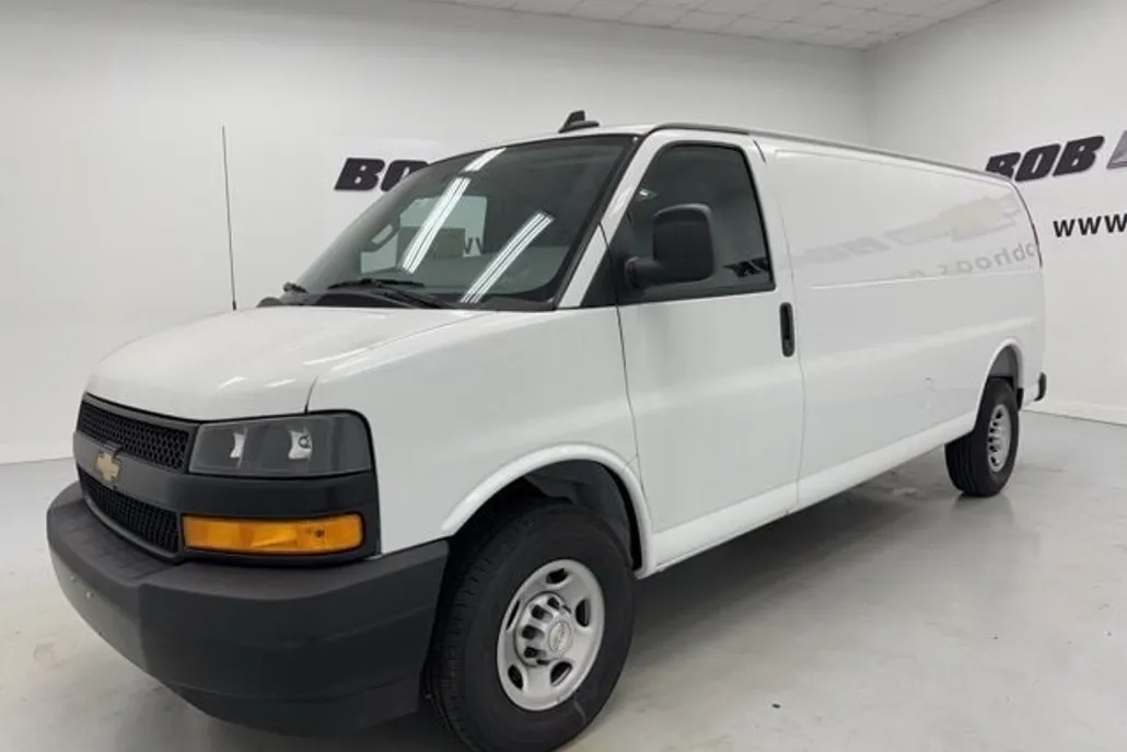 2025 Chevrolet Express Cargo 2500 Van photo 1