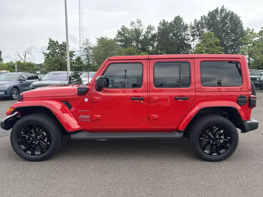 2022 Jeep Wrangler Unlimited 4xe Sahara W photo 1