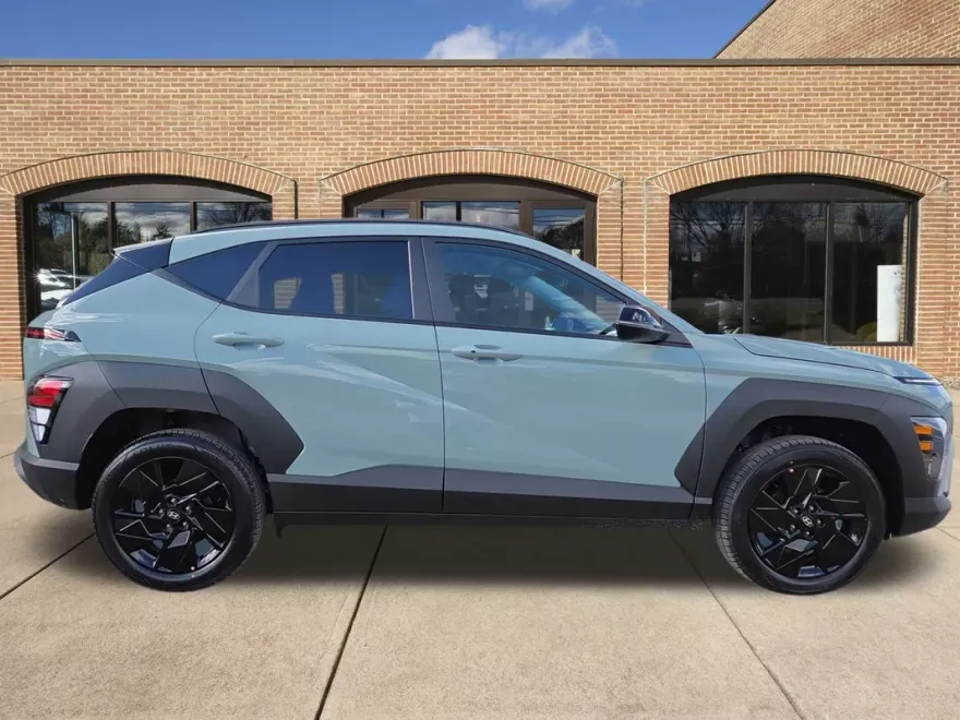 2026 Hyundai Kona SEL photo 1
