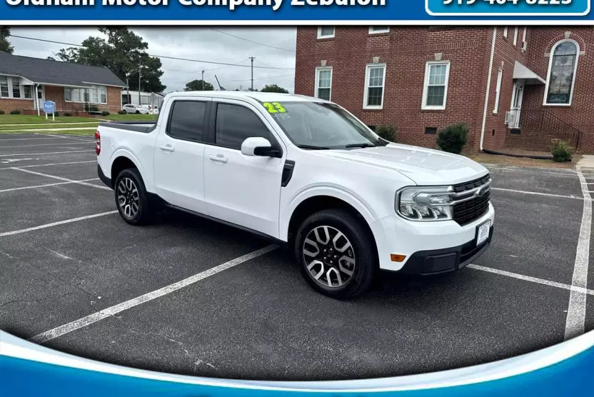 2023 Ford Maverick Lariat photo 1