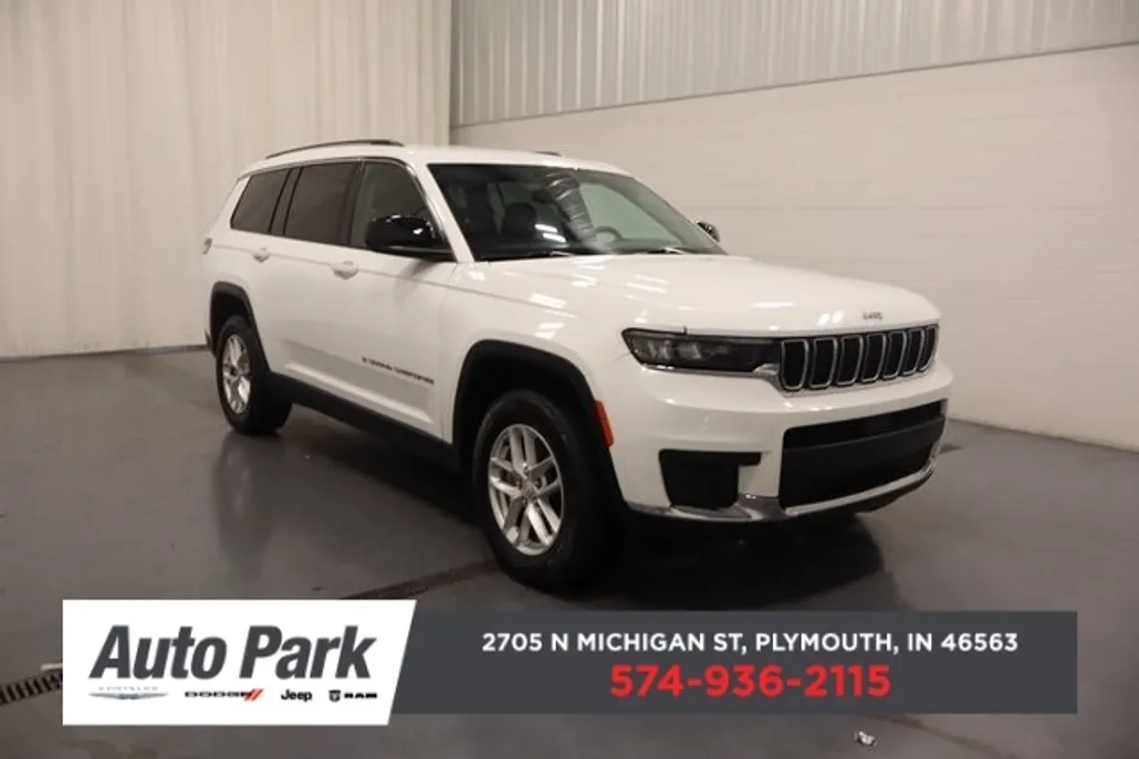 2023 Jeep Grand Cherokee Laredo photo 1