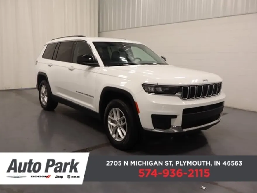 2023 Jeep Grand Cherokee Laredo photo 1