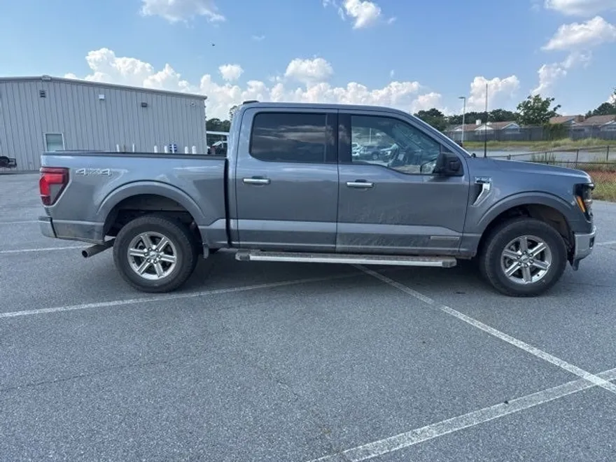 2024 Ford F-150 XLT photo 1