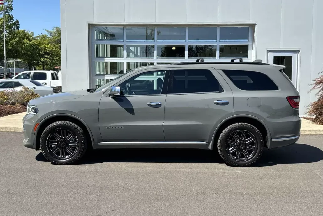 2022 Dodge Durango Citadel photo 1