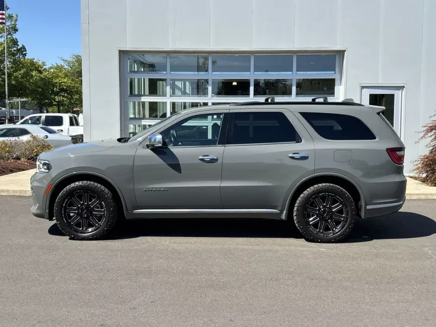 2022 Dodge Durango Citadel photo 1