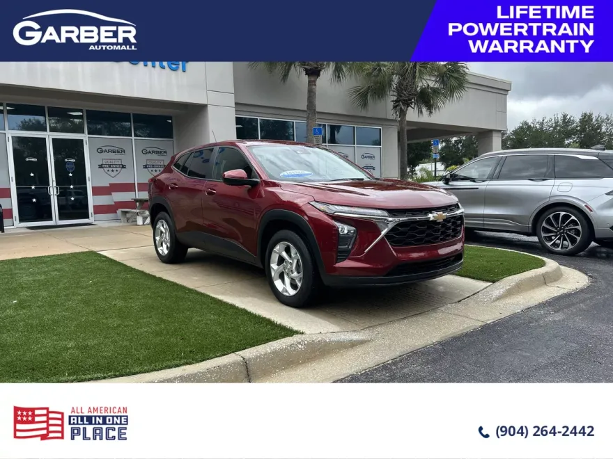 2024 Chevrolet Trax LS photo 1