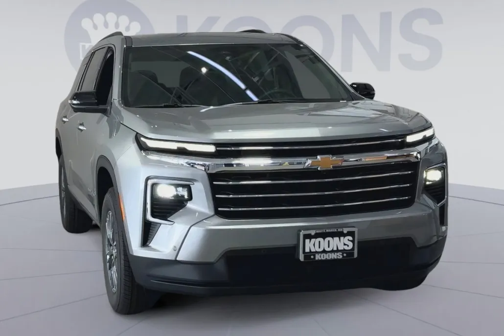 2026 Chevrolet Traverse photo 1