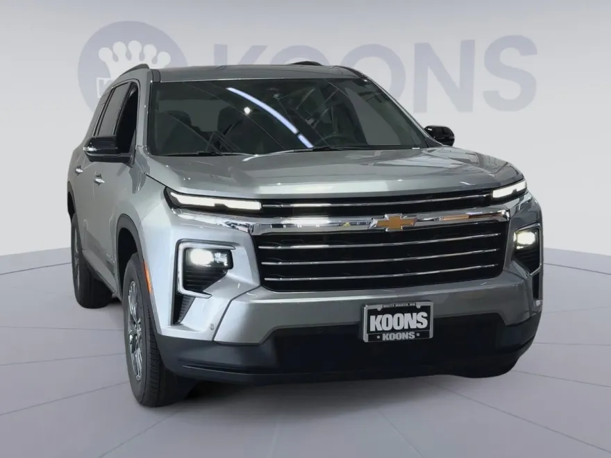 2026 Chevrolet Traverse photo 1