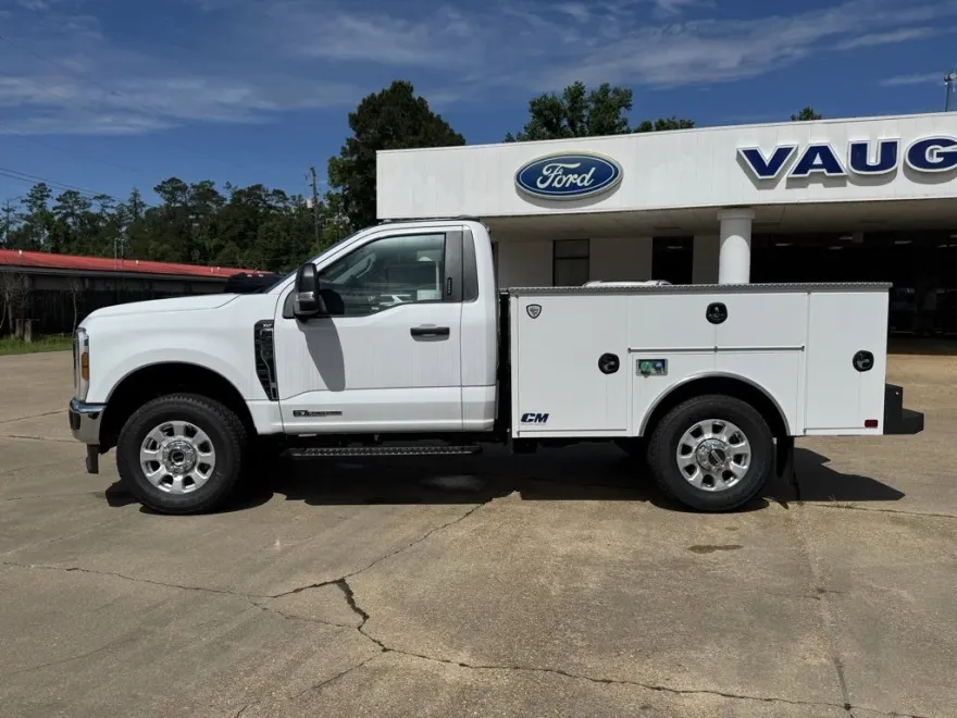 2024 Ford F-350 XLT photo 1