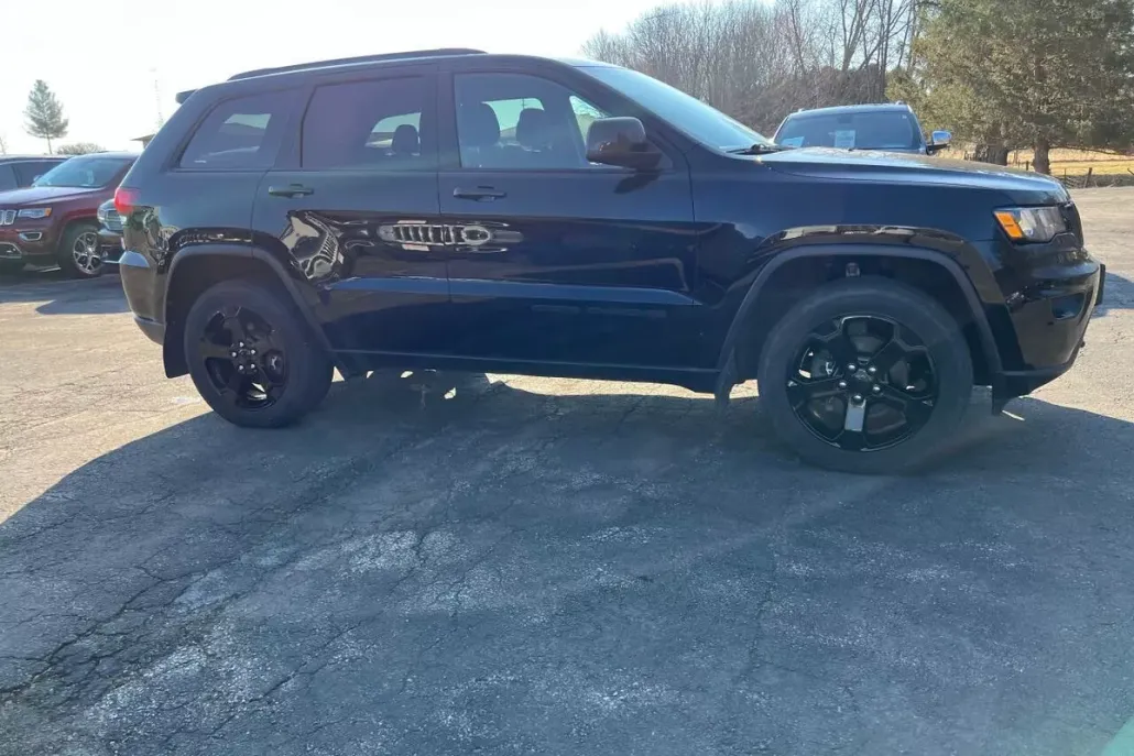 2018 Jeep Grand Cherokee Laredo photo 1
