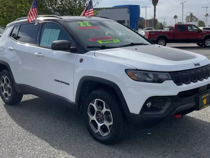 2022 Jeep Compass Trailhawk photo 1