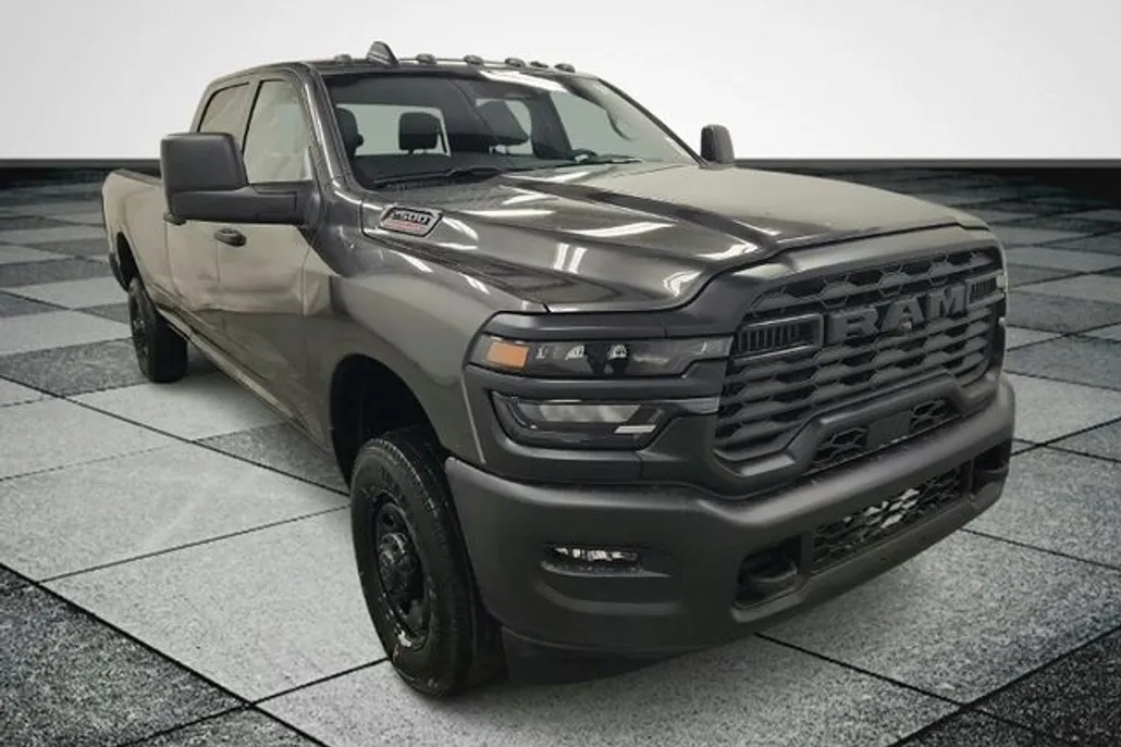 2025 Ram 2500 Tradesman photo 1