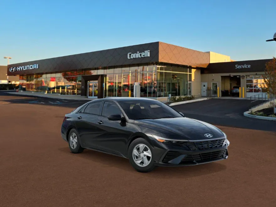 2025 Hyundai Elantra SE photo 1