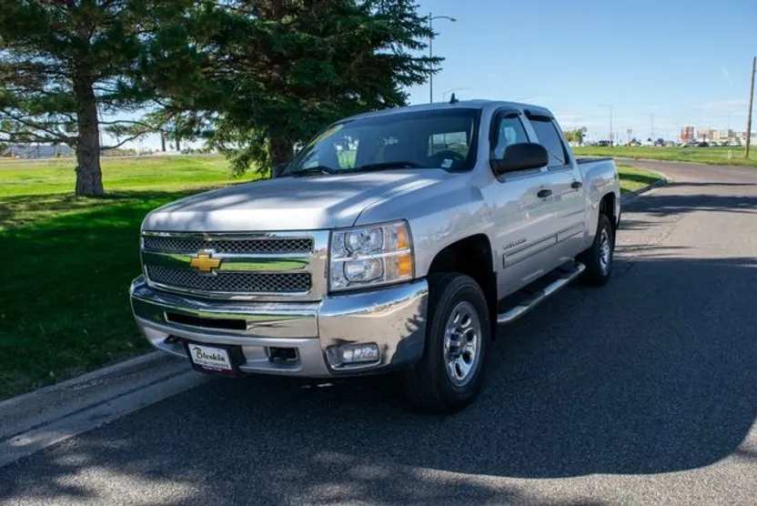 2012 Chevrolet Silverado 1500 LT photo 1