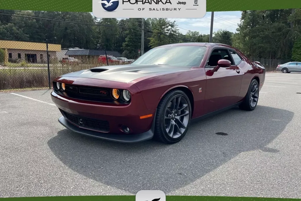 2023 Dodge Challenger R/T Scat Pack photo 1
