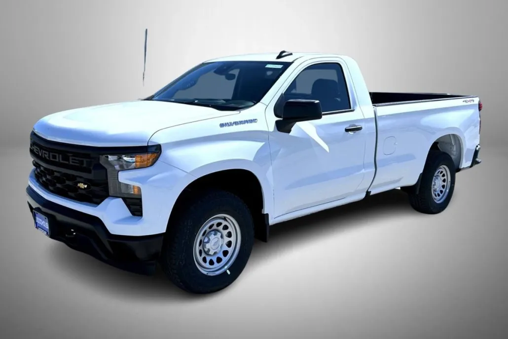 2025 Chevrolet Silverado 1500 photo 1