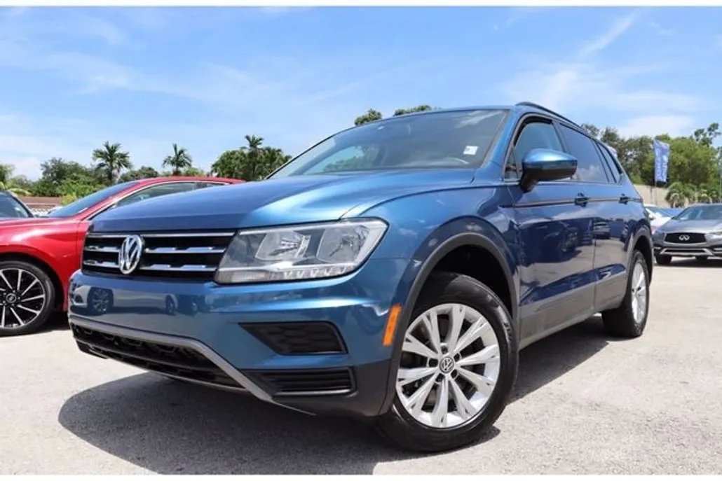2018 Volkswagen Tiguan S photo 1