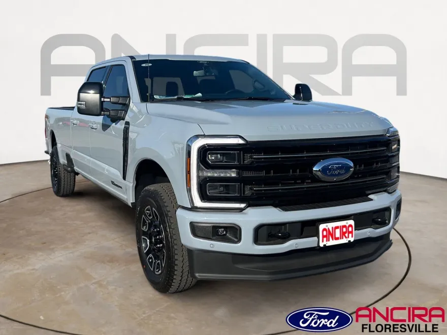 2026 Ford F-350 Platinum photo 1