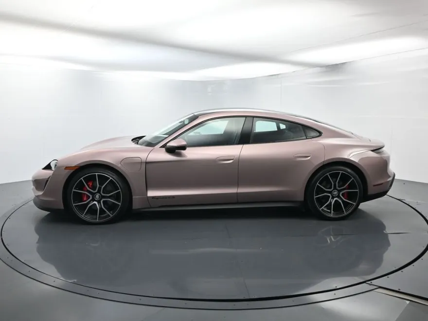 2022 Porsche Taycan 4S photo 1