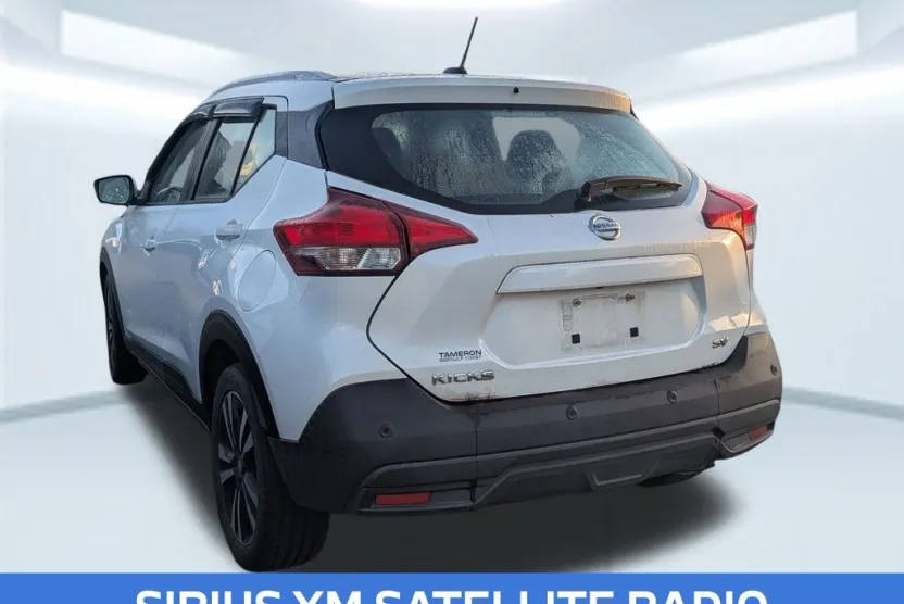 2020 Nissan Kicks SV photo 1
