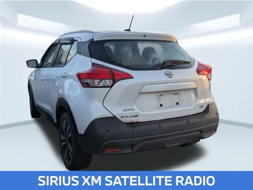 2020 Nissan Kicks SV photo 1