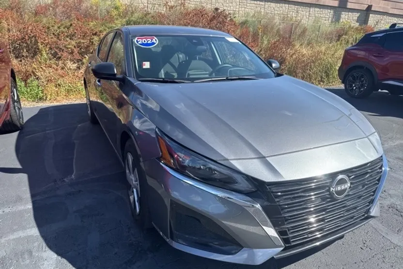 2024 Nissan Altima 2.5 S photo 1
