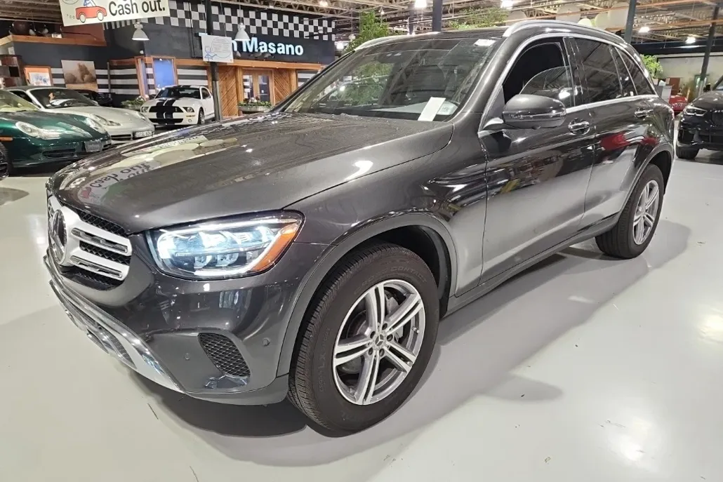 2022 Mercedes Benz GLC 300 4MATIC photo 1