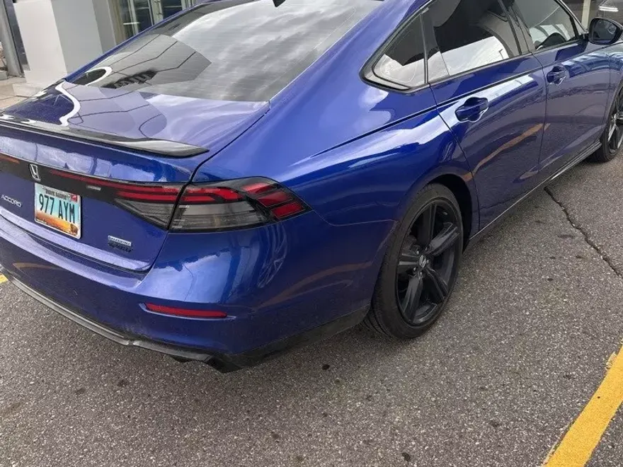 2023 Honda Accord Hybrid Sport-L photo 1