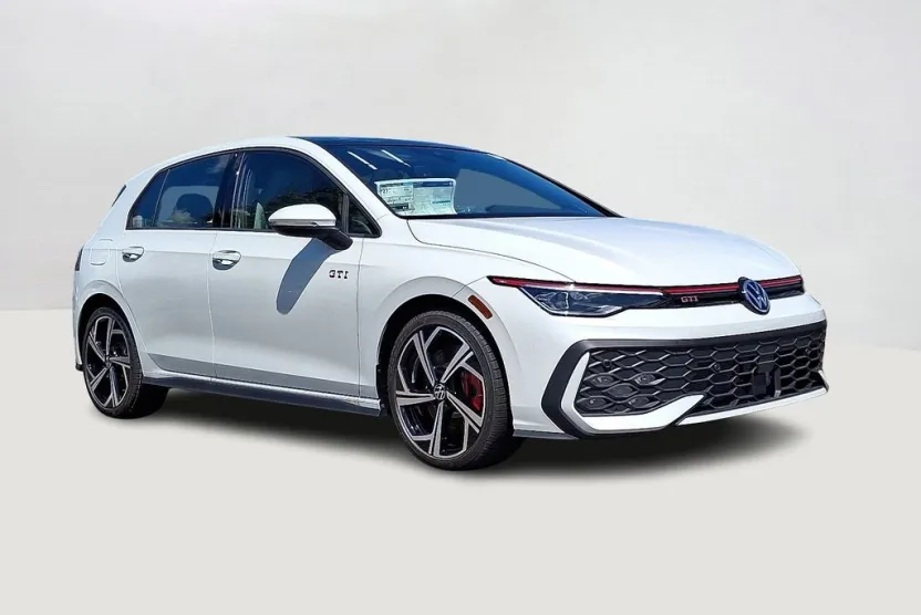 2025 Volkswagen Golf GTI SE photo 1