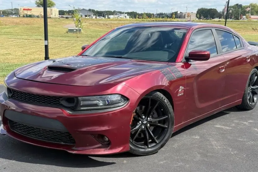 2018 Dodge Charger R/T photo 1
