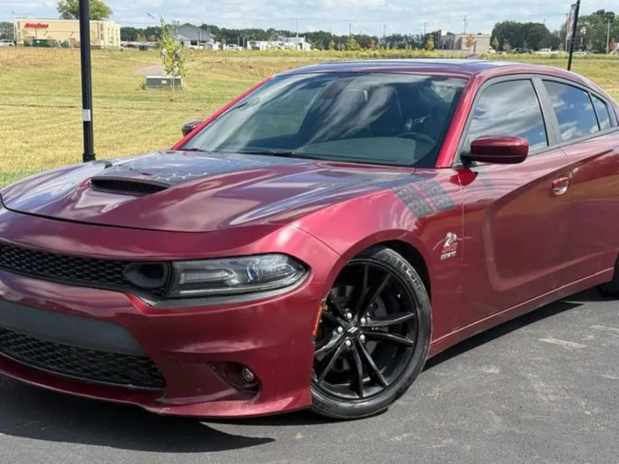 2018 Dodge Charger R/T photo 1