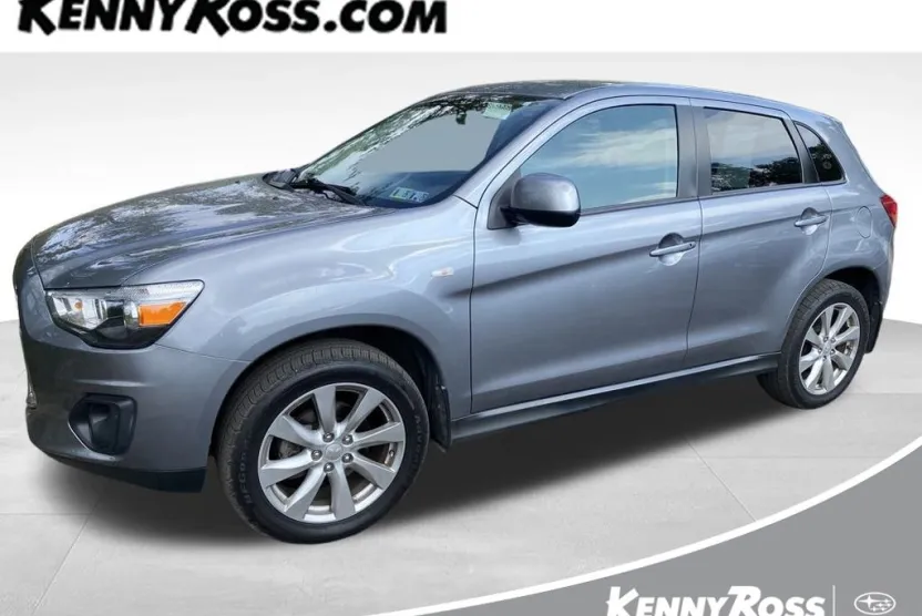 2015 Mitsubishi Outlander Sport ES photo 1