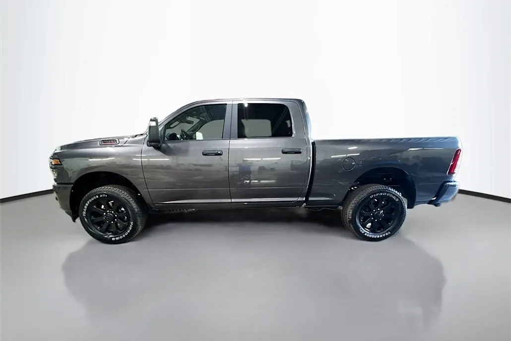 2025 Ram 2500 Big Horn photo 1