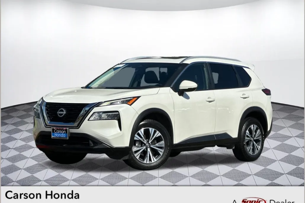 2022 Nissan Rogue SV photo 1
