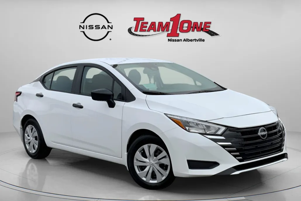 2025 Nissan Versa S photo 1