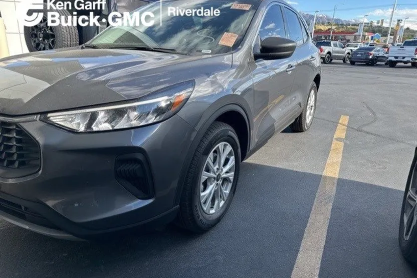 2023 Ford Escape Active photo 1