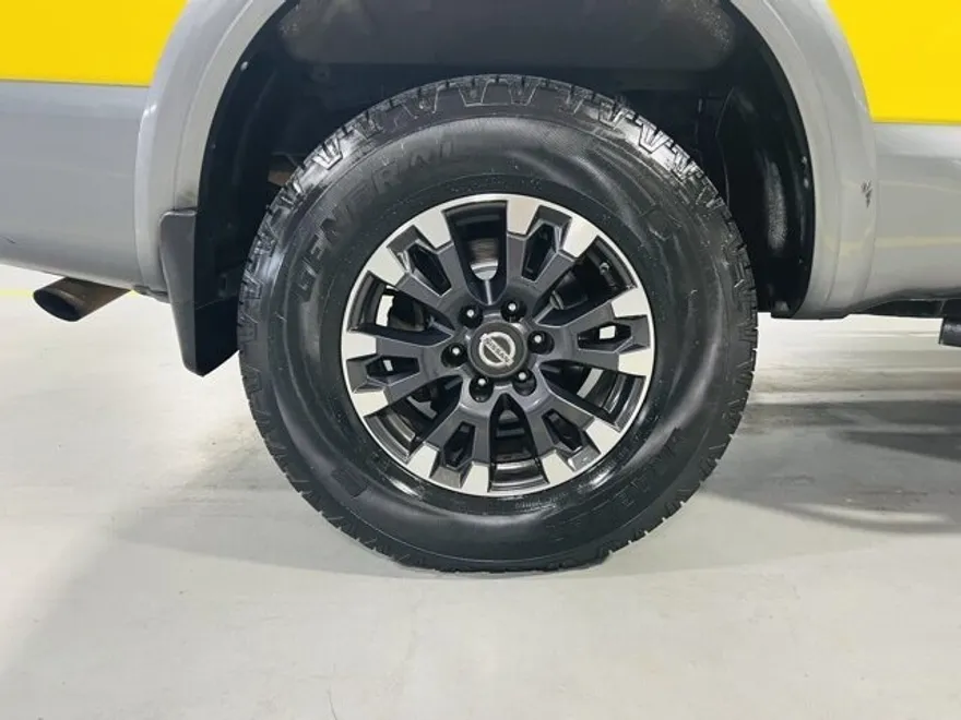 2018 Nissan Titan PRO-4X photo 1