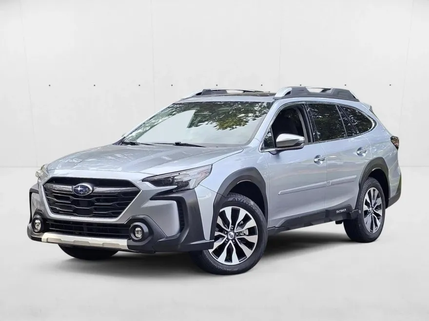 2023 Subaru Outback Touring XT photo 1