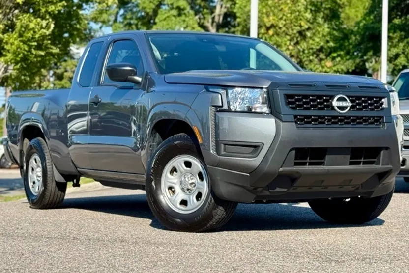 2025 Nissan Frontier S photo 1