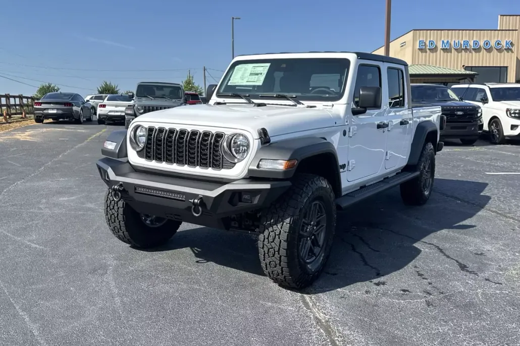 2025 Jeep Gladiator Sport S photo 1