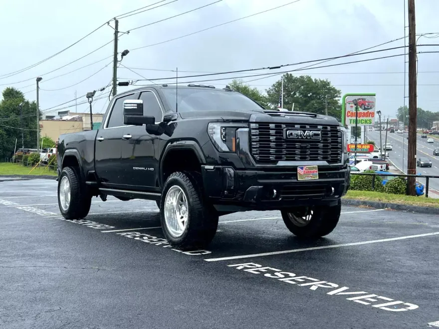 2024 Gmc Sierra HD Denali Ultimate photo 1