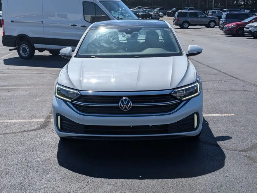 2022 Volkswagen Jetta 1.5T SEL photo 1