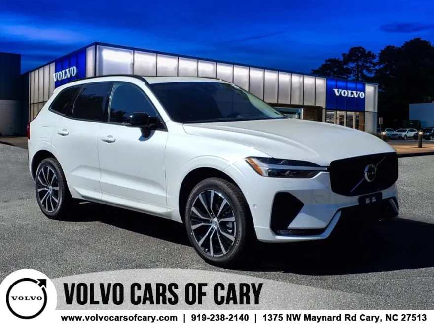 2025 Volvo XC60 B5 Plus photo 1